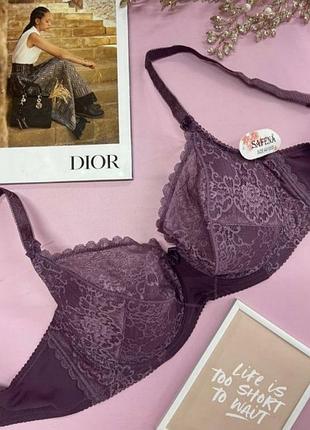 Мереживний бюстгальтер на тонкому поролоні чашка е