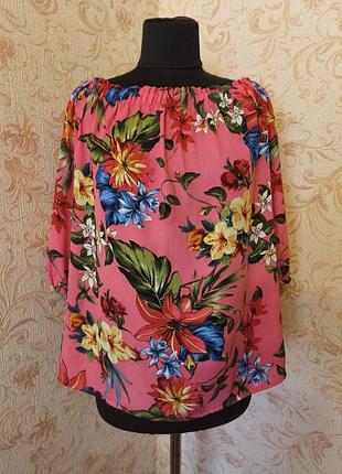 Блуза с открытыми плечами размер 52-54