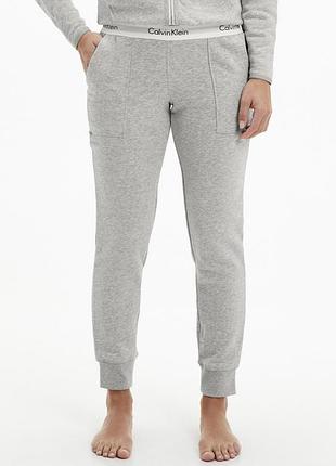 Calvin klein jogger  котоновые штаны джоггеры на строкой резинке лого /12470/