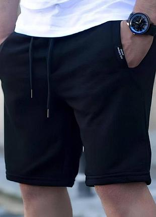 Мужские шорты спортивные