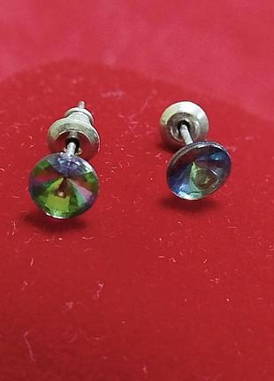 Сережки пуссети хамелеони круглої  форми