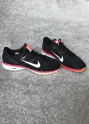 Кроссовки nike 42 размира