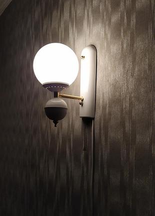 Світильник-бра настінний