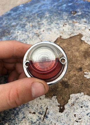 Габаритные огни на задней стойке фп109 газ-24 новый идеал ссср