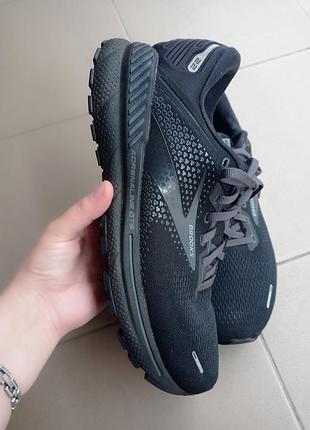Оригінальні кросівки brooks