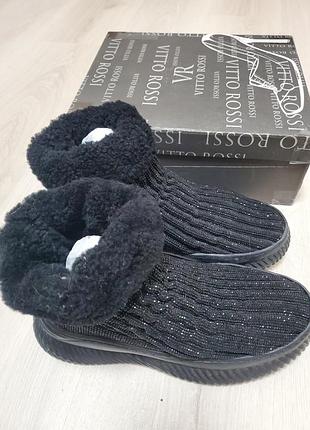 Очень шикарные брендовые кожаные сапоги