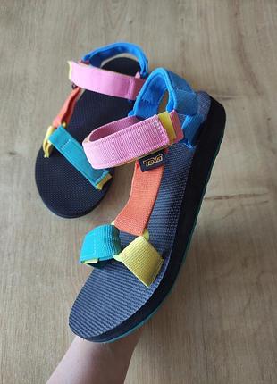 Фирменные женские сандалии teva, р.36