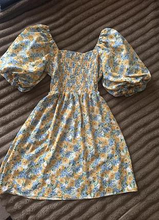 Сукня квітковий принт буф рукава міді