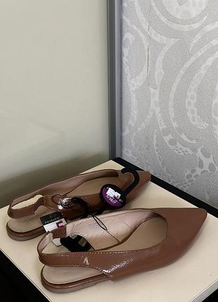 Босоніжки-мюлі