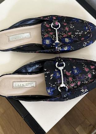 Мюлі-шльопанці