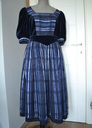 Шовкова сукня (німеччина)