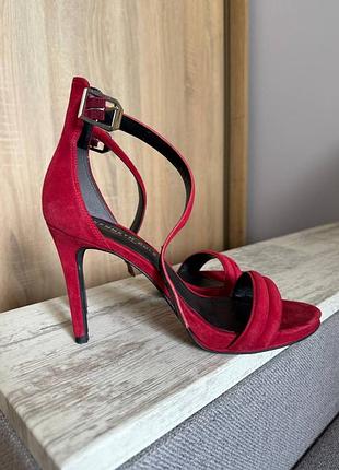 Босоніжки kenneth cole, замшеві3 фото