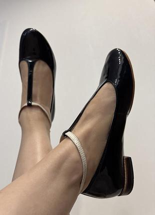Балетки мері джейн лакові, clarks модель balerons, р.37, шкіра, нові