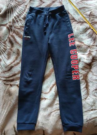 Спортивные штаны