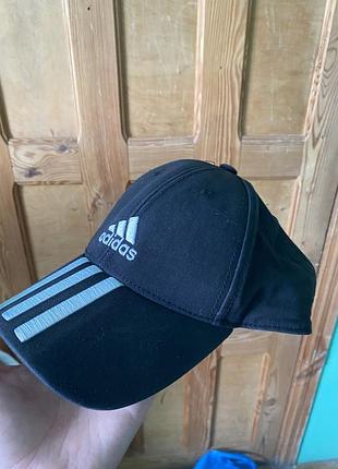 Кепка бейсболка adidas