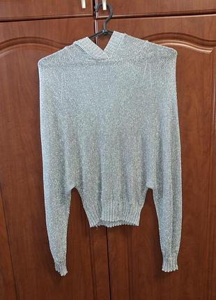 Кофта яка блистить.