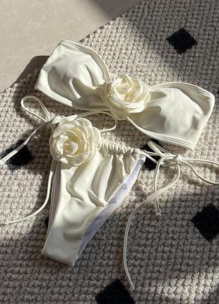 Купальник раздельный s m 42 44 кремовый с розами на завязках