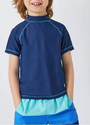 Кофта и плавки для купания