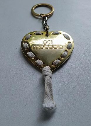 Брендовый огромный брелок для ключей или сумки.