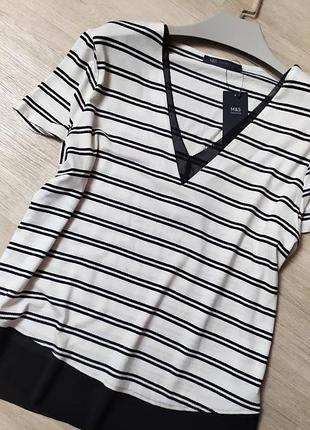 Стильна футболка в смужку
