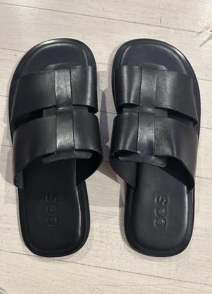 Чоловічі шльопанці