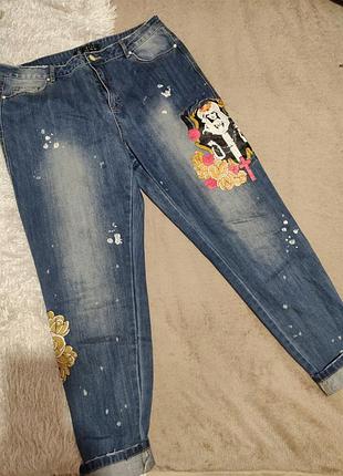 Шикарні високі джинси з принтами missguided