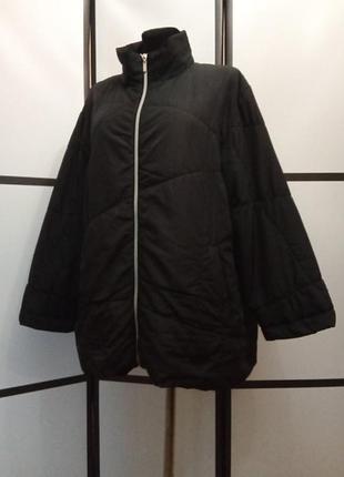 Стильна жіноча куртка на весну осінь великий розмір