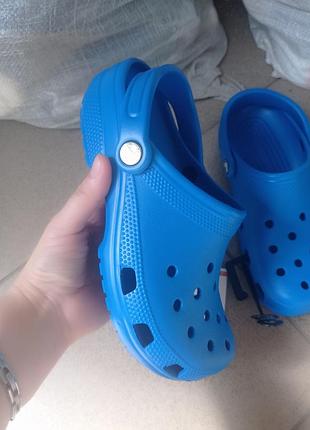 Нові сланці crocs