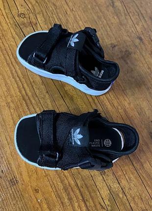 Босоніжки для хлопчика літні adidas 23 розмір