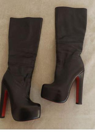 Классические черные каблуки christian louboutin, оригинал, итальялия 35 скрытая танкетка, кожа