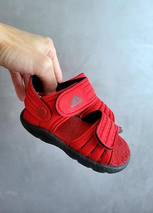 Босоніжки adidas