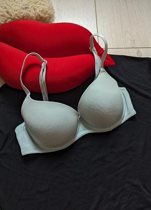 Бюстгальтер от victoria ́s secret pink