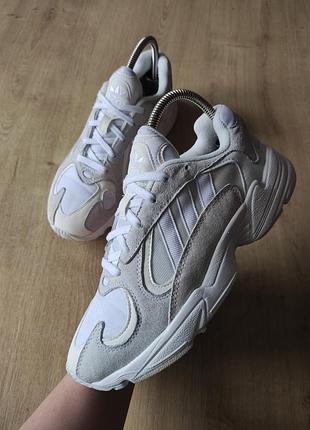 Крутые фирменные кроссовки adidas, оригинал,р.40