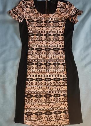Сукня з принтом