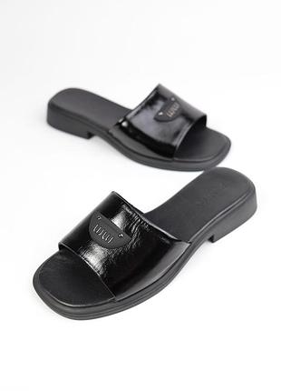 Шльопанці жіночі шкіряні