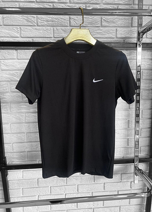 Вишивка чоловіча футболка nike чорна (топ якість)