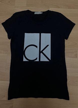 Calvin klein футболка
