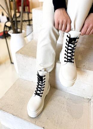 Ботинки dr.martens jadon white cream (premium)
замок черевики3 фото