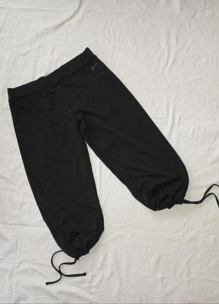 Спортивные бриджи каппри