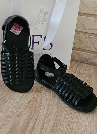 Кожаные плетеные босоножки zara