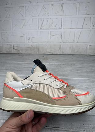 Крутые удобные яркие кроссовки ecco 36-37 р