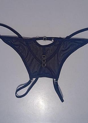 Трусики стринги с доступом