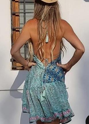 Летнее платье с открытой спиной