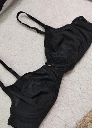 Черный бюстгальтер чашка 90 в