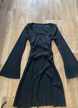 Платье на завязках