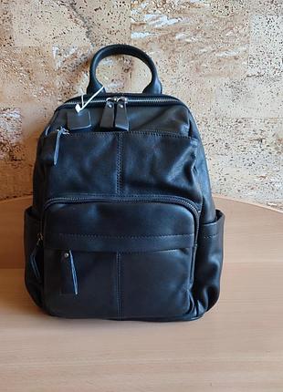 Кожаный рюкзак
