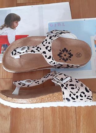 Стильные шлепанцы, босоножки размер 30