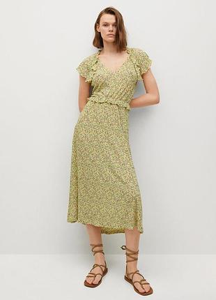 Нежное платье сукня с оборками манго