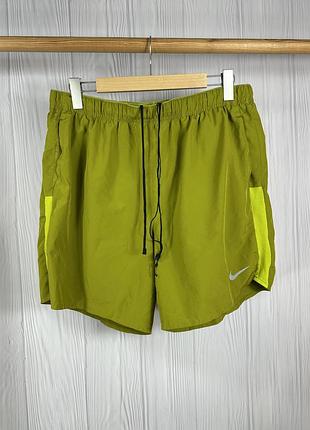 Nike dri fit challenger шорты с красивым дизайном оригинал!