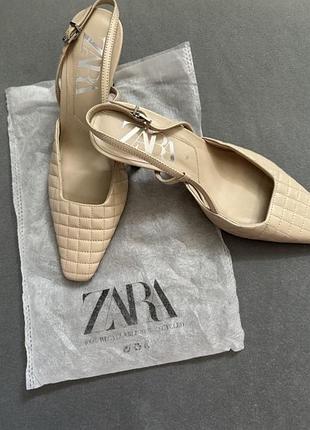 Zara, босоніжки, шльопки, мюлі